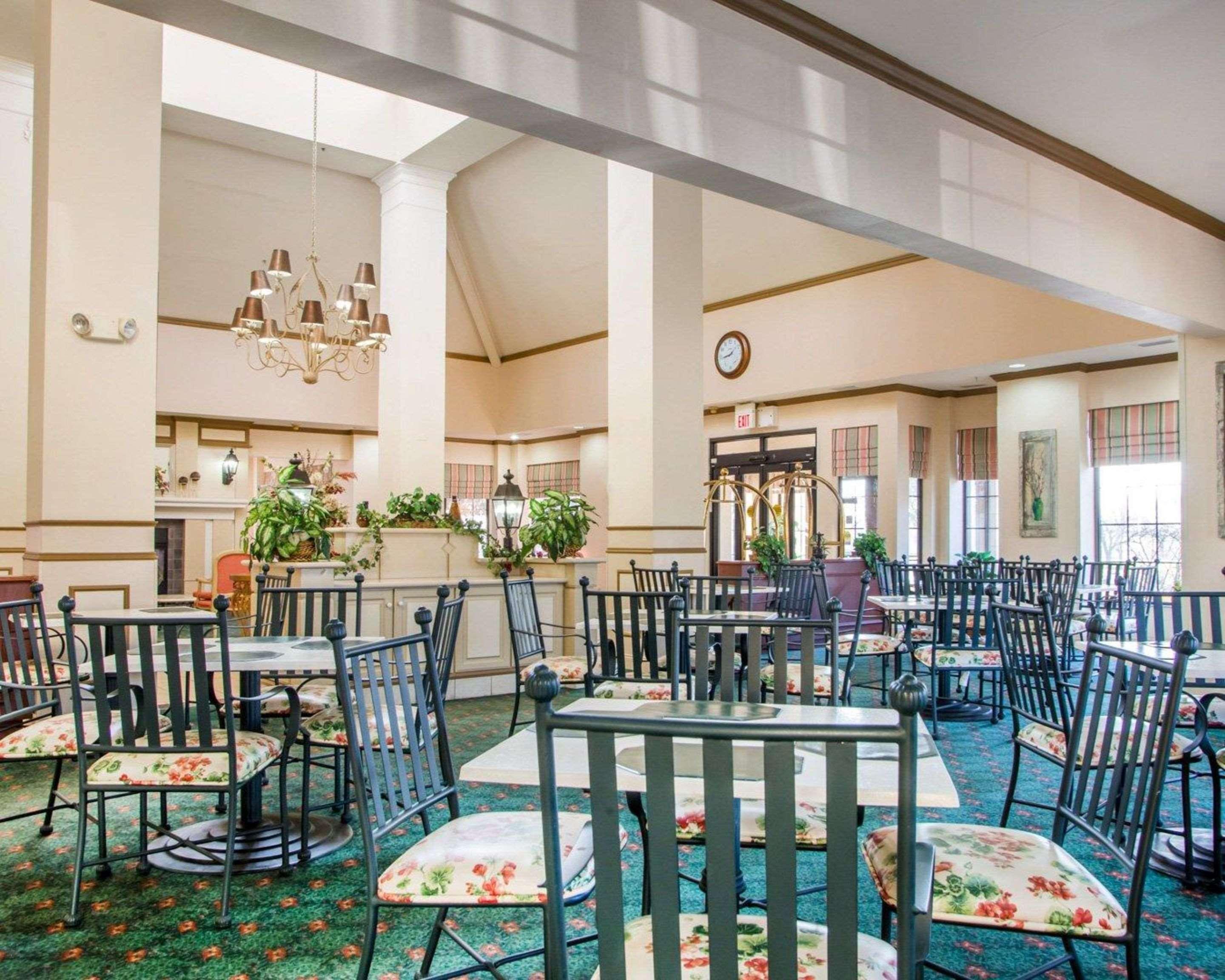 La Quinta Inn & Suites By Wyndham South Holland Exterior foto